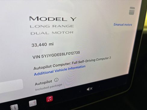 Used 2020 Tesla Model Y Long Range image 37