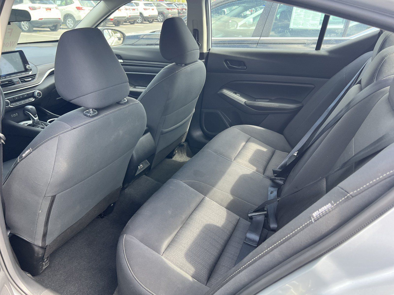 Used 2024 Nissan Altima 2.5 SV FWD image 9