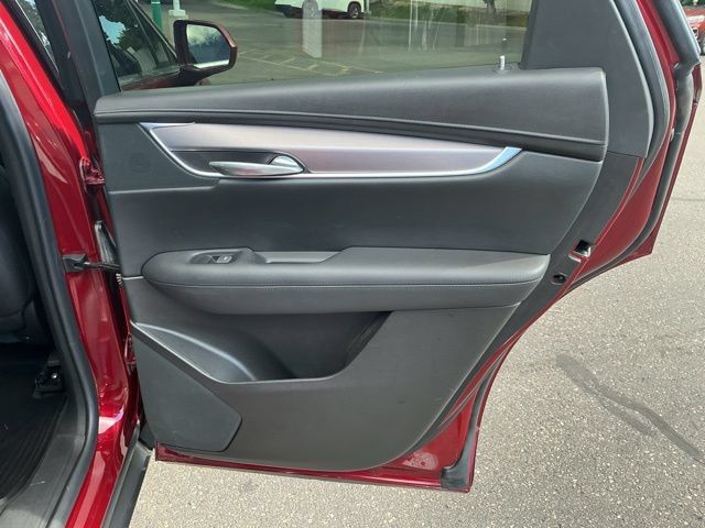 Used 2018 Cadillac XT5 Luxury AWD/4WD image 17