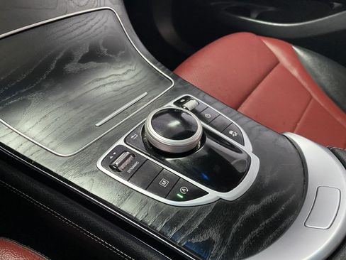 Used 2019 Mercedes-Benz GLC 300 4MATIC Coupe image 22