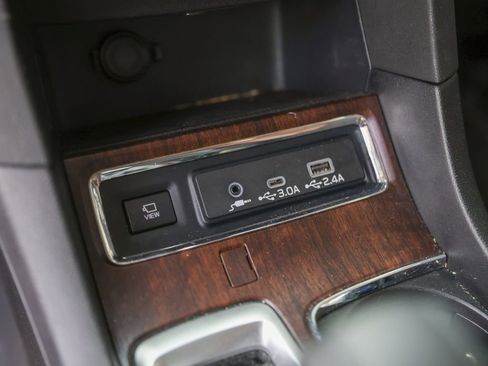 Used 2023 Subaru Ascent Touring AWD/4WD image 26