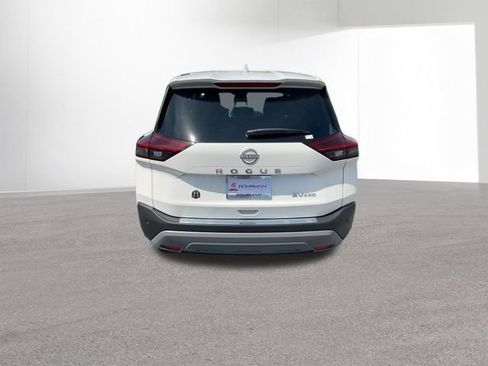 Used 2023 Nissan Rogue SV AWD/4WD image 5
