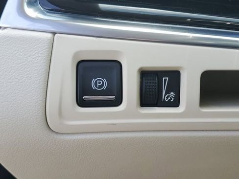 Certified 2023 Cadillac XT6 Premium Luxury AWD/4WD image 14