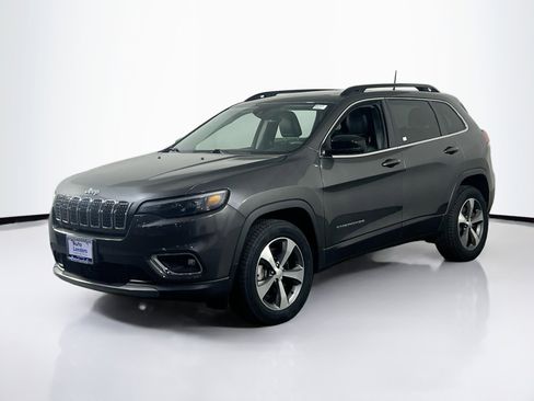 Used 2022 Jeep Cherokee Limited image 1