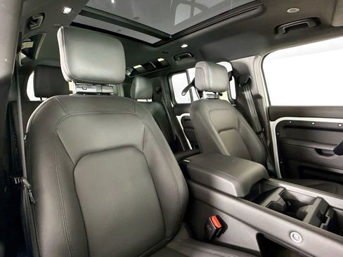 Used 2025 Land Rover Defender 110 S image 14