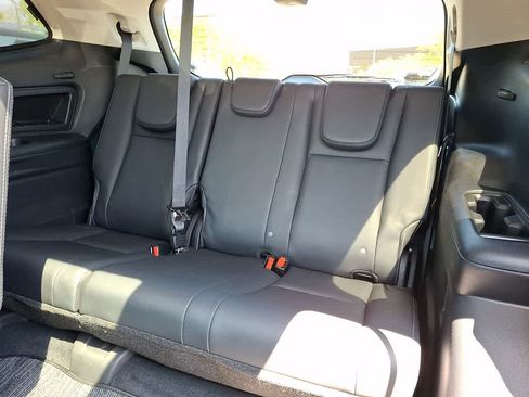 Used 2023 Subaru Ascent Touring image 11