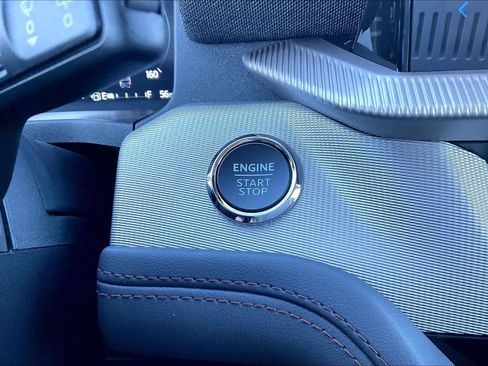 New 2026 Ford Explorer Active w/ Active Comfort Package image 19