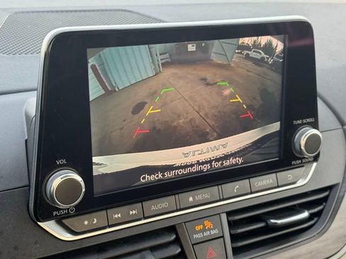 Used 2024 Nissan Altima 2.5 SV image 38