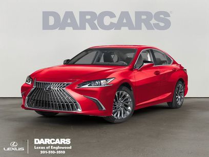 New 2025 Lexus ES 300h w/ Luxury Package