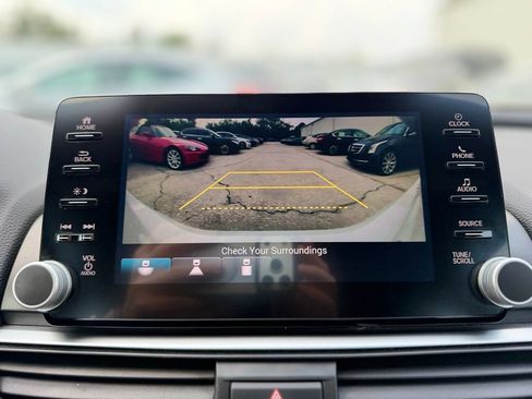 Used 2018 Honda Accord Sport image 27