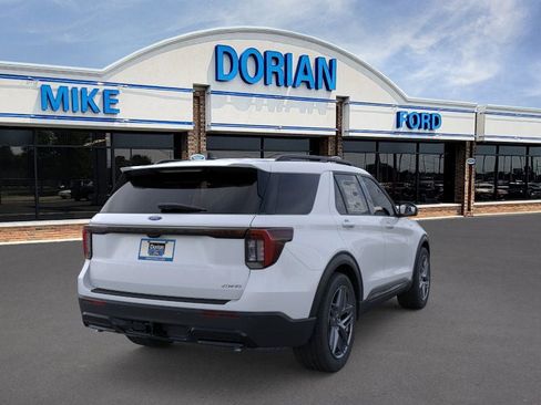 New 2026 Ford Explorer ST-Line w/ ST-Line Street Pack AWD/4WD image 8