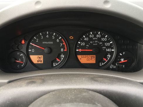Used 2015 Nissan Xterra S w/ Value Package AWD/4WD image 2