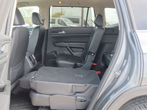 Used 2019 Volkswagen Atlas SEL R-Line image 32