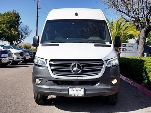 Used 2024 Mercedes-Benz Sprinter 2500 image 5