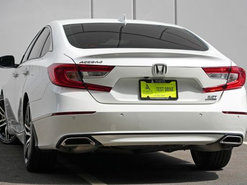 Used 2022 Honda Accord Touring image 5