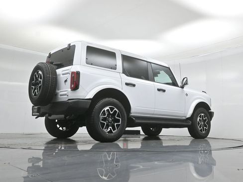 New 2026 Ford Bronco Outer Banks image 48