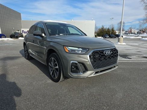Used 2023 Audi Q5 2.0T Premium Plus w/ Premium Plus Package image 3