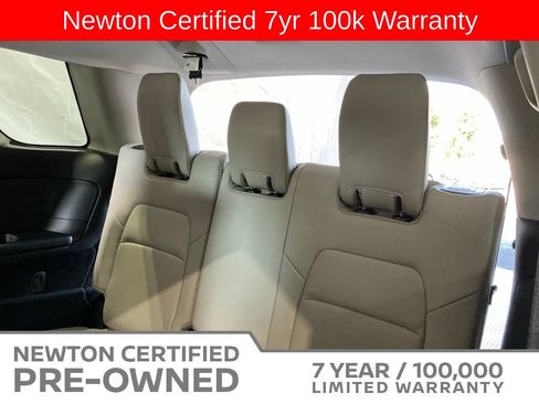 Used 2025 Nissan Pathfinder SL AWD/4WD image 22