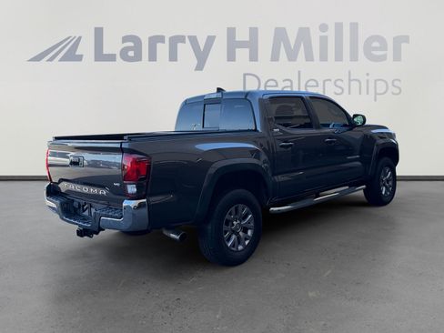 Used 2019 Toyota Tacoma SR5 RWD image 5