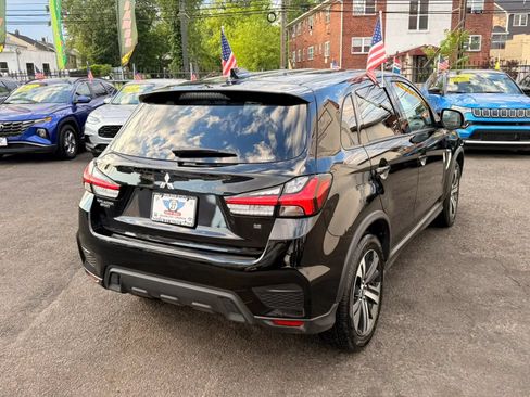 Used 2025 Mitsubishi Outlander Sport SE AWD/4WD image 7