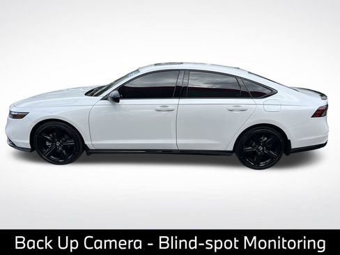 Used 2024 Honda Accord Sport image 7
