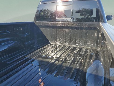 Certified 2025 RAM 1500 Big Horn image 32