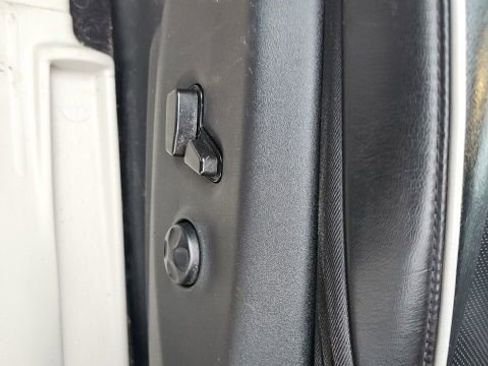 Used 2022 Chrysler Pacifica Limited image 38