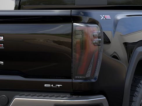 New 2026 GMC Sierra 2500 SLT w/ SLT Premium Package AWD/4WD image 21