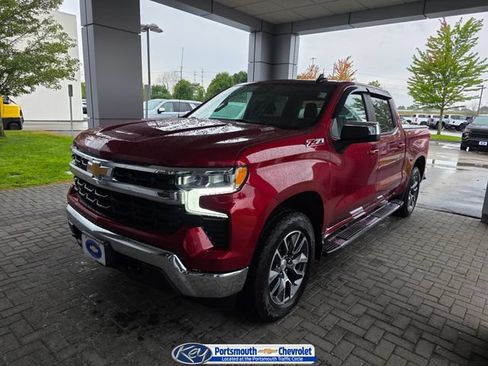 Used 2023 Chevrolet Silverado 1500 LT w/ Z71 Off-Road Package AWD/4WD image 1