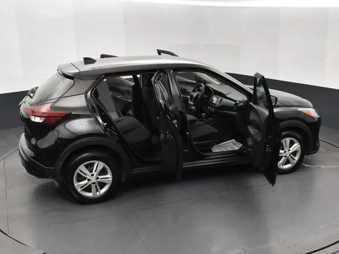 Used 2024 Nissan Kicks S w/ Interior Electronics Package FWD image 6