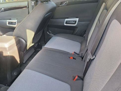 Used 2013 Lincoln MKX FWD image 2
