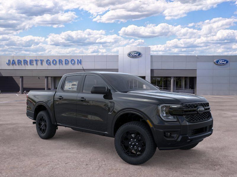 New 2026 Ford Ranger XLT w/ Black Appearance Package RWD image 7