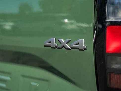 New 2026 Nissan Frontier SV w/ Tow Package image 8