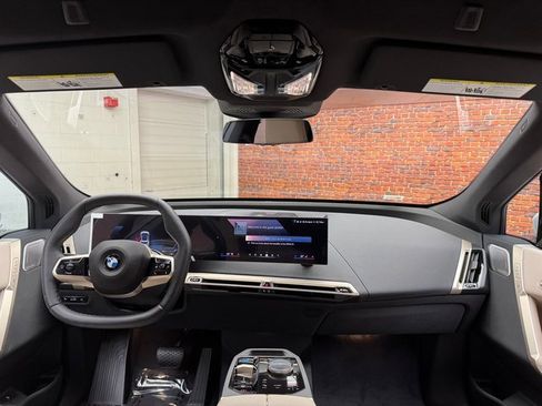 Used 2026 BMW iX xDrive45 image 12