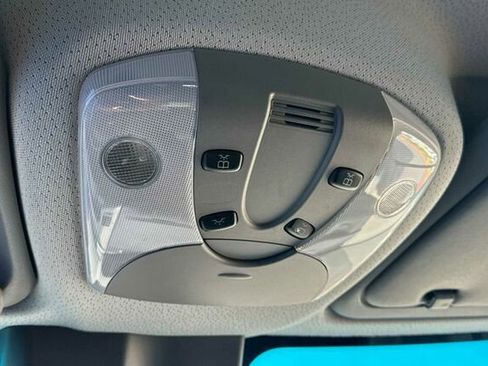 Used 2016 Mercedes-Benz Sprinter 2500 image 37