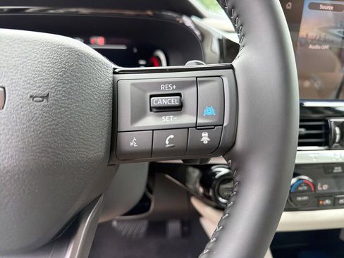 New 2026 Nissan Pathfinder SL AWD/4WD image 22