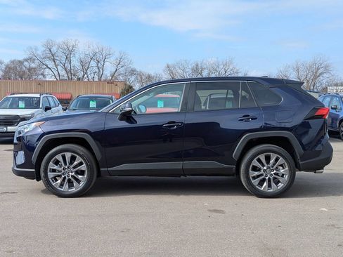 Used 2021 Toyota RAV4 XLE w/ XLE Grade Weather Package image 8