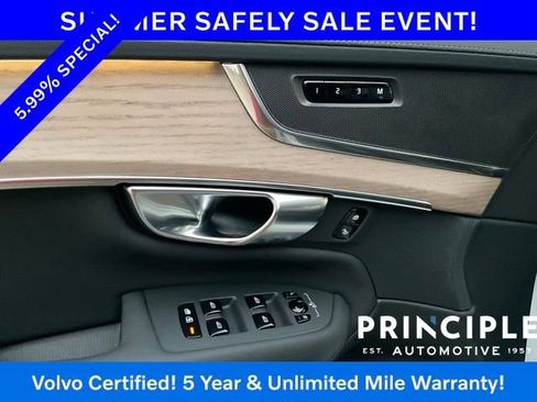 Certified 2025 Volvo XC90 B5 Plus AWD/4WD image 14