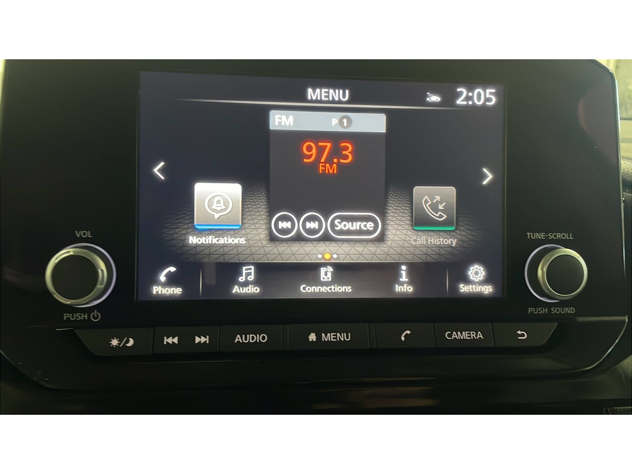 Used 2025 Nissan Pathfinder SV w/ Black Appearance Package AWD/4WD image 12