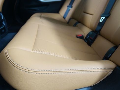 Certified 2025 BMW 330i Sedan image 15