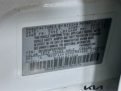 Used 2017 Nissan Sentra S image 28