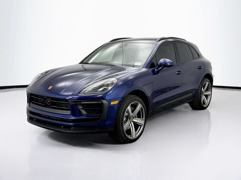 Used 2026 Porsche Macan AWD/4WD image 1