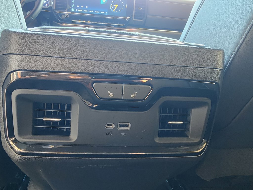 Used 2023 Chevrolet Silverado 1500 ZR2 w/ Technology Package AWD/4WD image 15