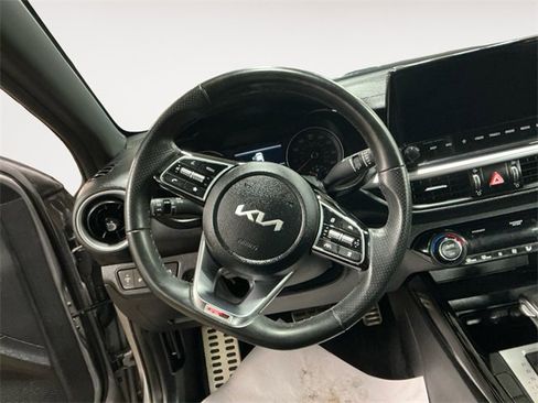 Used 2024 Kia Forte GT-Line w/ GT-Line Premium Package image 12