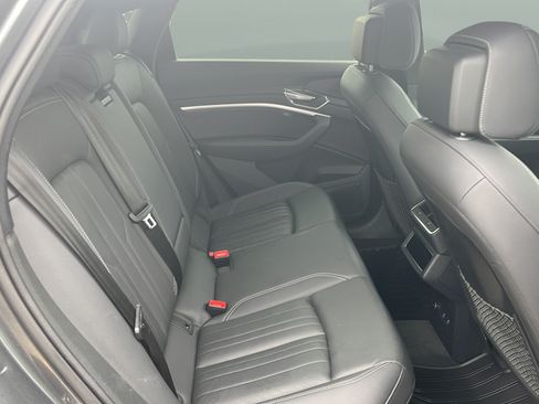 Certified 2023 Audi e-tron Premium Plus AWD/4WD image 13