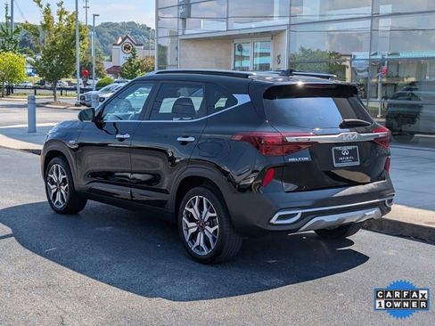 Used 2023 Kia Seltos SX w/ SX Sunroof Package image 3