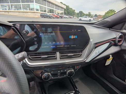 New 2026 Chevrolet Trax RS w/ Driver Confidence Package FWD image 18