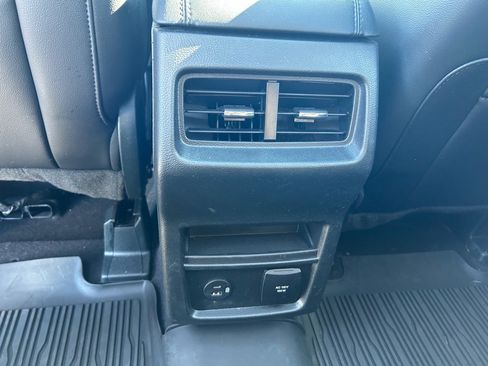 Used 2022 Ford Edge SEL w/ Convenience Package image 16