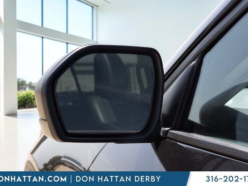 Used 2025 Ford Explorer Active w/ Active Comfort Package AWD/4WD image 27