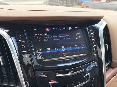 Used 2016 Cadillac Escalade Platinum AWD/4WD image 38